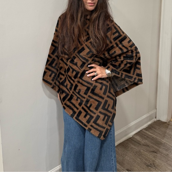 Geometric Patterned Brown and Black Faux Fur Poncho - Picture 1 of 3